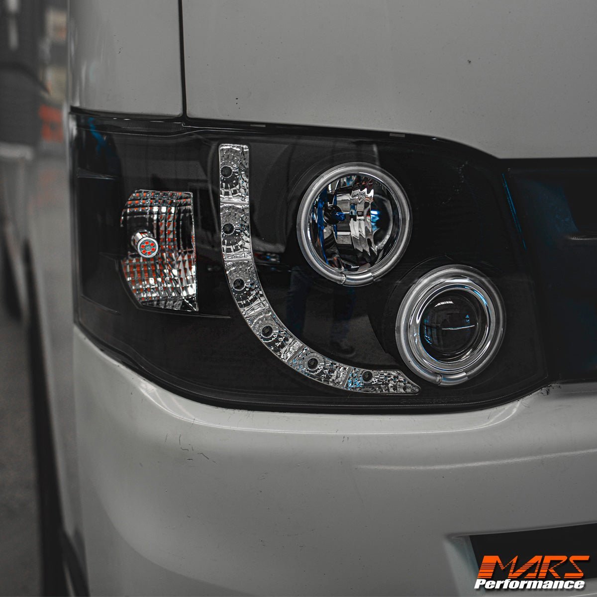 Black CCFL Angel Eyes & LED DRL Projector Head Lights for Toyota Hiace 2011 - 2014 - Mars Performance