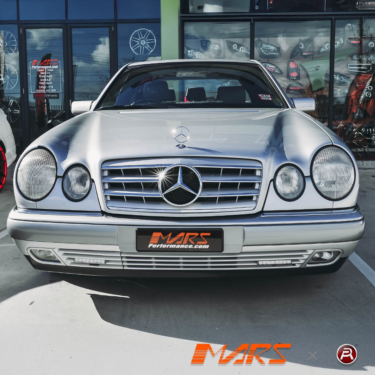MERCEDES W210 E E-CLASS E320 E430 OEM FOG LAMP LEFT 1996-2001 USED MERCEDES W210 E E-CLASS E320 E430 OEM FOG LAMP LEFT 1996-2001 USED