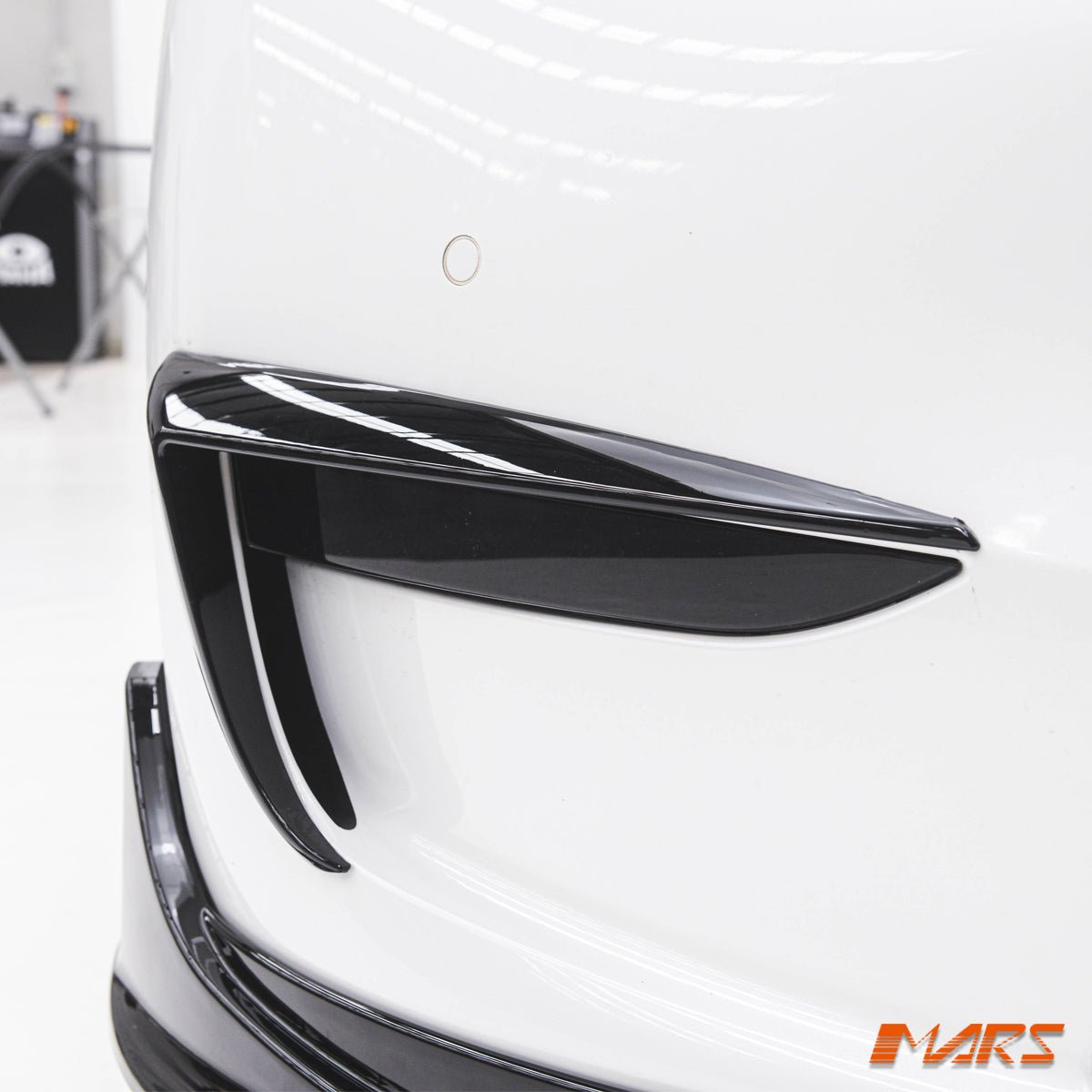 Gloss Black Aero DYNAMIC Front Bumper bar Side Blade Canard Spoiler BodyKit for Tesla Model Y 2022 - 2024 - Mars Performance