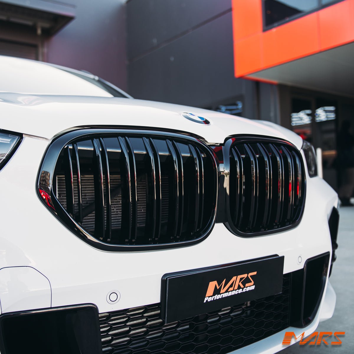 Gloss Black M Style Front Bumper bar Kidney Grille Grill Bodykit for BMW X1 F48 LCI 2019 - 2022 - Mars Performance