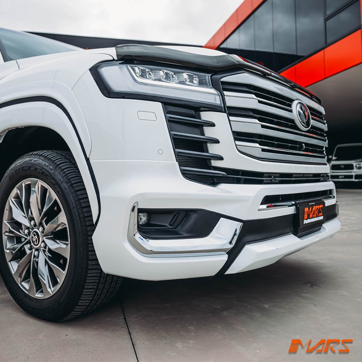 Modellista Style Bumper Bar Bodykit & Wheel Arches for Toyota Landcruiser 300 Series Sahara ZX 2021 - 2025 - Mars Performance