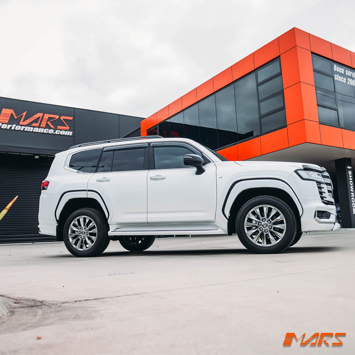 Modellista Style Bumper Bar Bodykit & Wheel Arches for Toyota Landcruiser 300 Series Sahara ZX 2021 - 2025 - Mars Performance