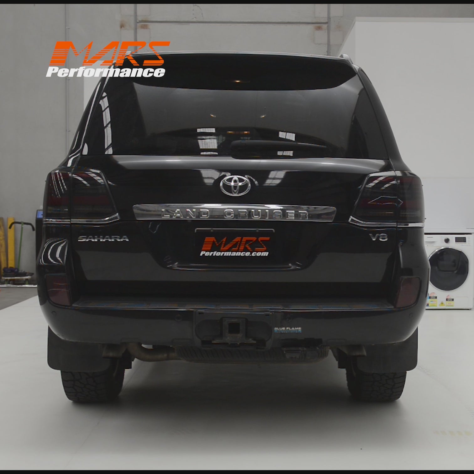 Black Full LED Tail Lights with Sequential Indicators for TOYOTA LANDCRUISER FJ200 LC200 200 Series 2007-2015
