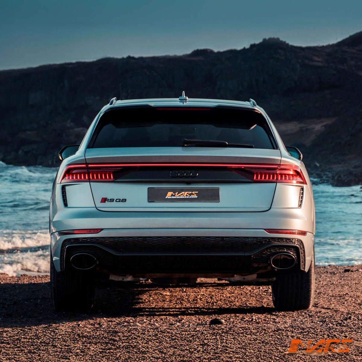 RSQ8 Style Rear Bumper bar with Diffuser Bodykit & Exhaust Tips for AUDI Q8 SQ8 F1 2018 - 2023 - Mars Performance